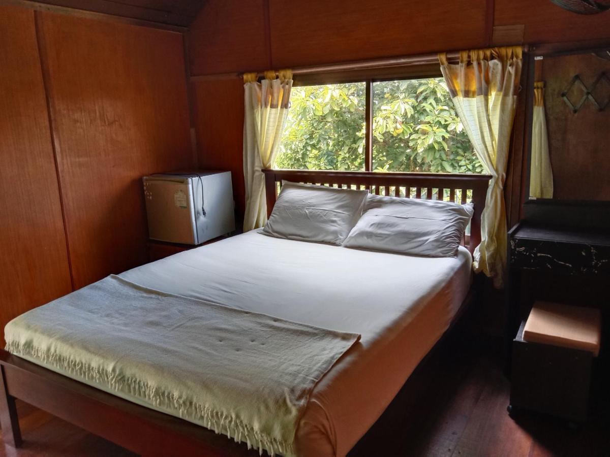 Tree House 3* Тау